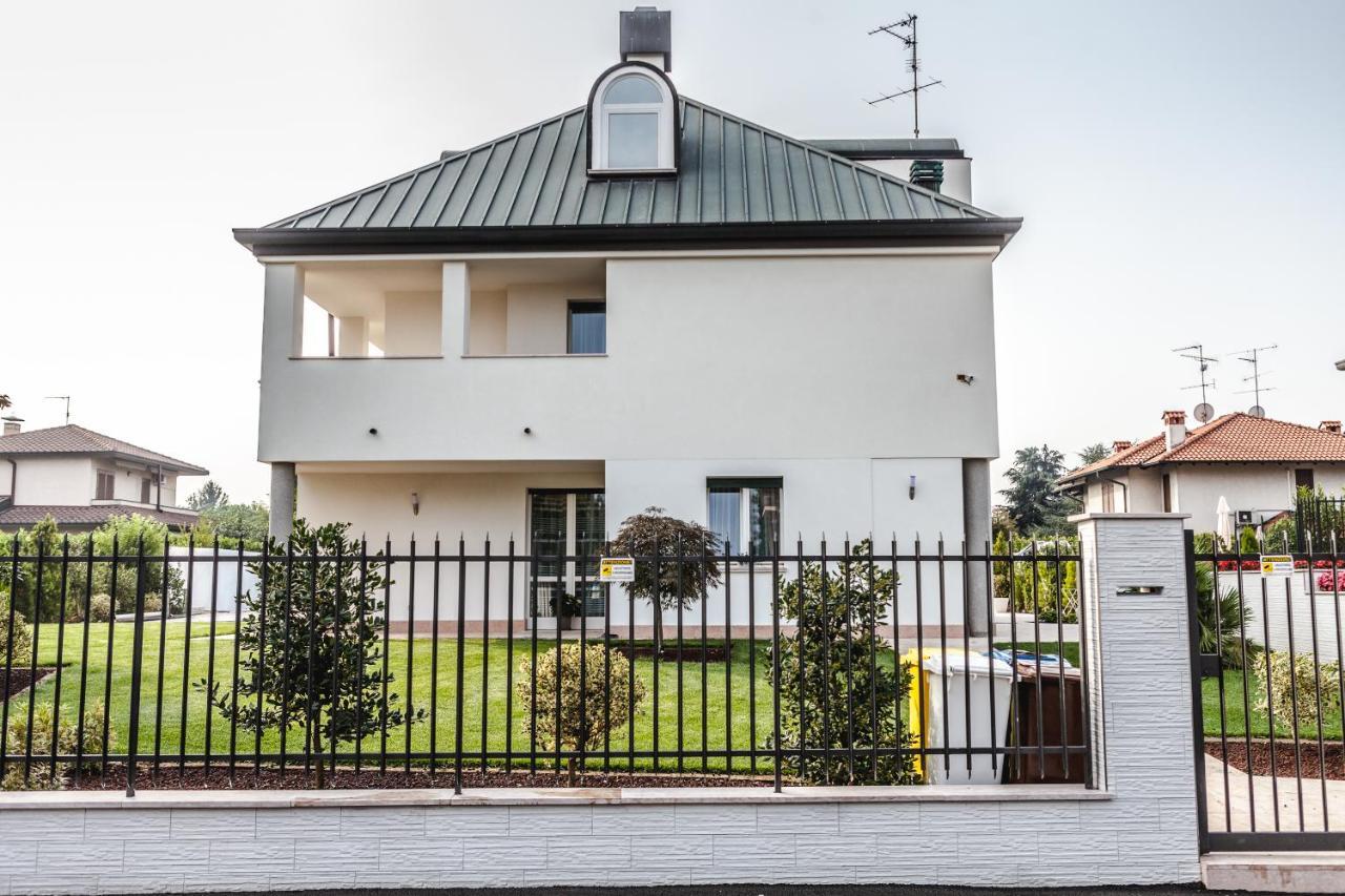 B&B Luxury Italian House Rho Exteriör bild